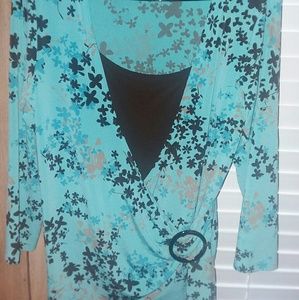 Blue stretch shirt with belt and tank top inside